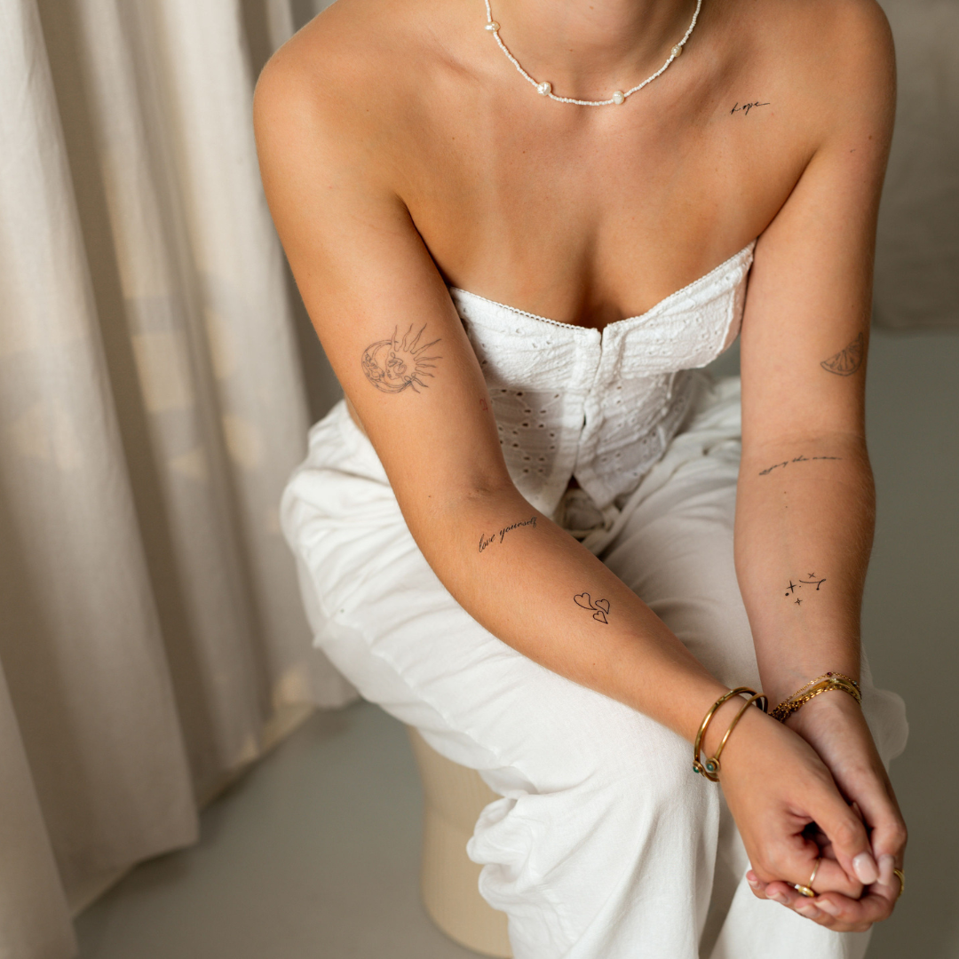 Midlertidig fot-tatovering: 10 flotte design for denne sommeren