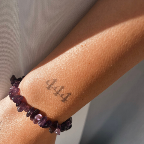 Midletidig tatovering 444